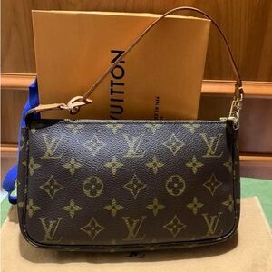 💕❤️LV Pochette Accessory Monogram❤️💕